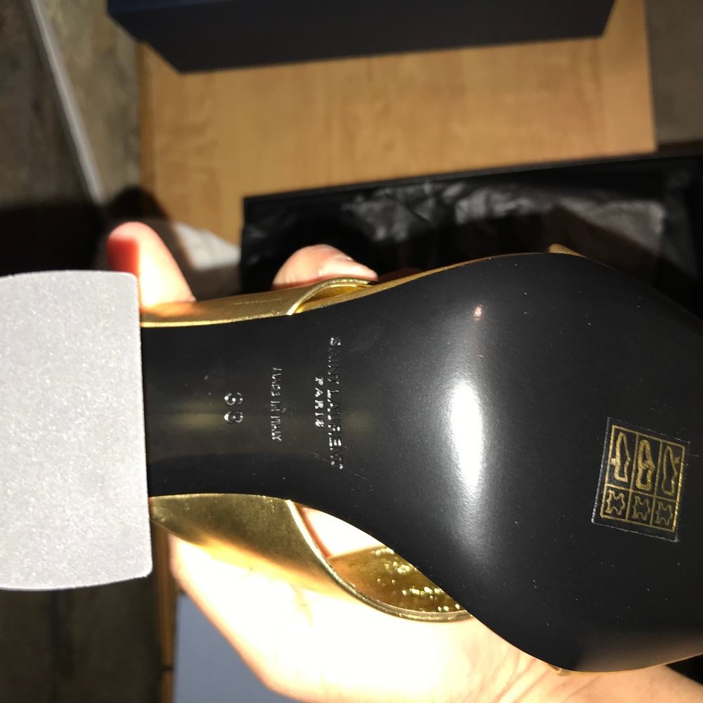 saint laurent sandali con lacc lou 100 mule silky